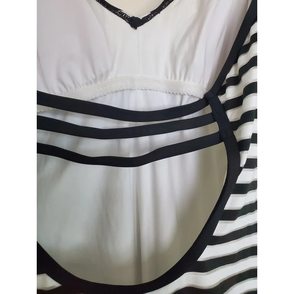 La Blanca Modest Mime Games Black White Stripes V-neck One‎ Piece Swimsuit SZ 12